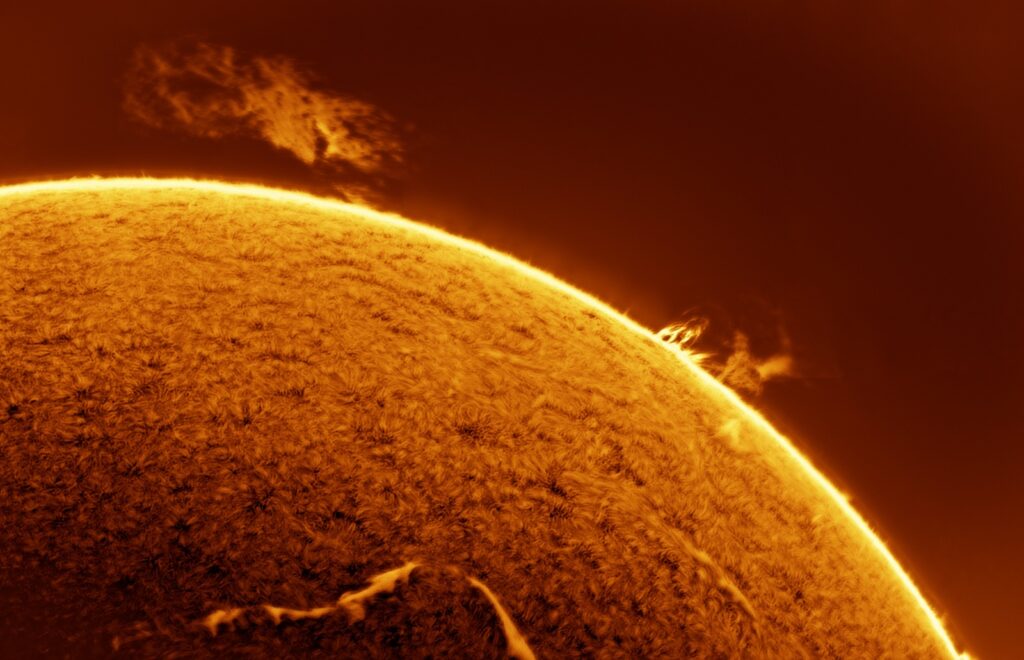 Große Protuberanz über dem Sonnenrand. Foto © Sven Wischmann